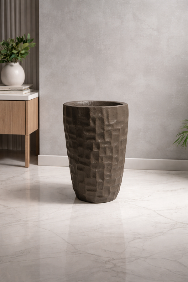 Liza Planter